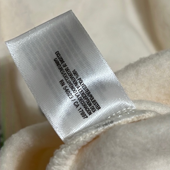 Old Navy Logo - Girl Top - Picture 3 of 3